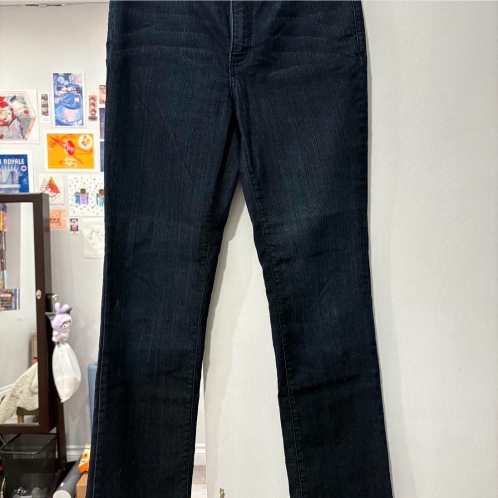 NYDJ Premium Dark Wash Jean with Embroidered Pockets Size 8